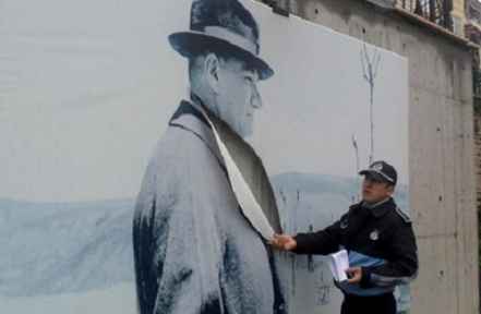 Zonguldak'ta Atatürk'ün fotoğrafını kestiler!